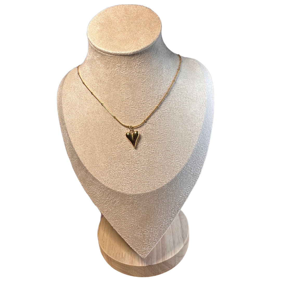 Mila Necklace