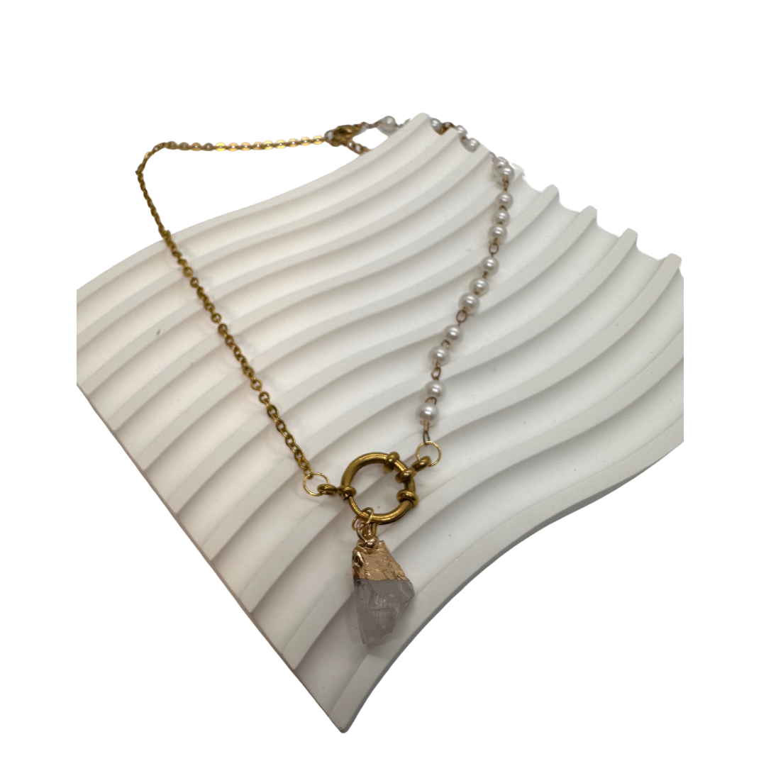 Chrystal White Necklace