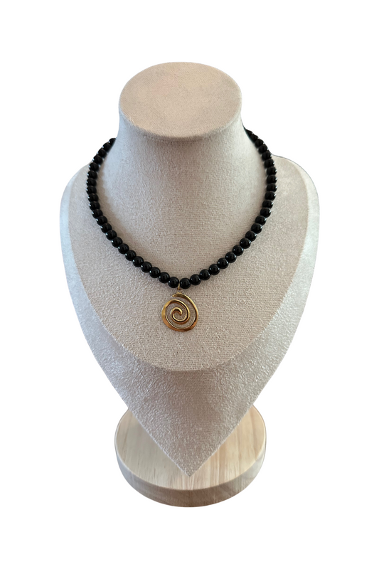 Syna Necklace